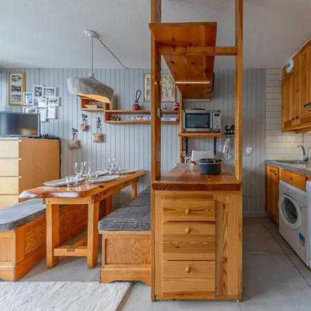 Skis Aux Pieds Avec Wifi, La Daille - Fr-1-694-81 Apartment