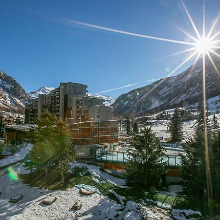 Skis Aux Pieds Avec Wifi, La Daille - Fr-1-694-81 Apartment